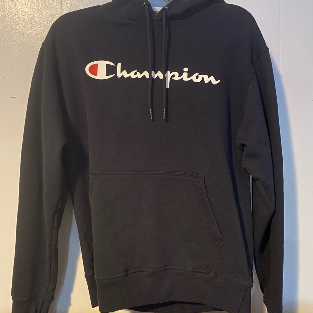 Champion navy blue sweatshirt